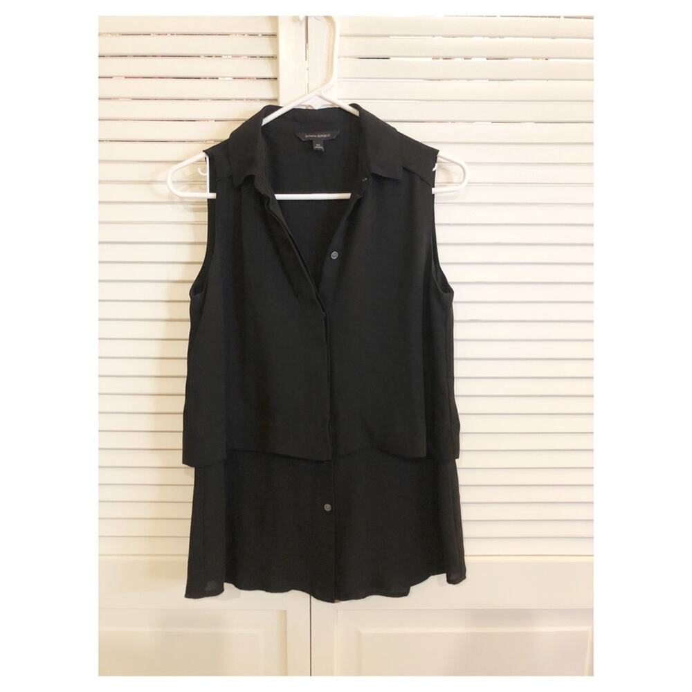 Banana Republic Black Tiered Sleeveless Collared Blouse
